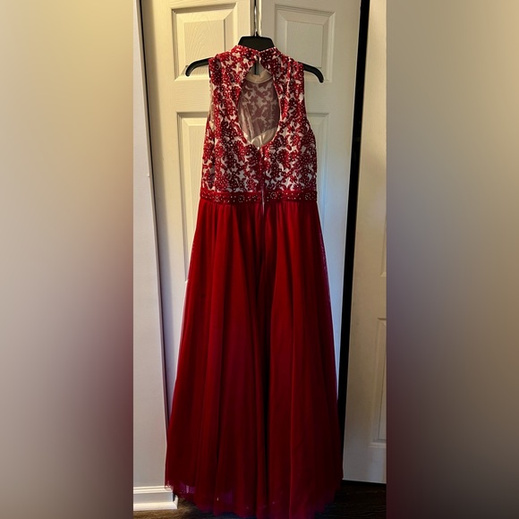 Formal Dress - Picture 2 of 2